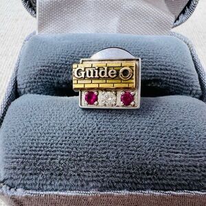 Vintage O.C Tanner 10K White Gold Guide Brick Pattern Diamond & Ruby Tie Tack